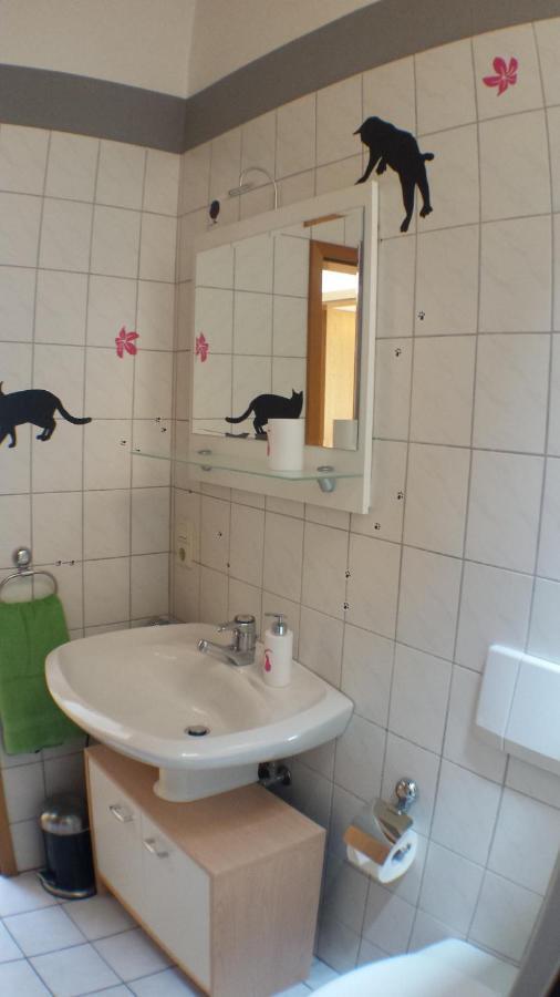 Ferienwohnung Katzenberger Beverungen Ruang foto